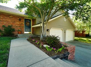 2606 Lloyd Dr, Columbia, MO 65203