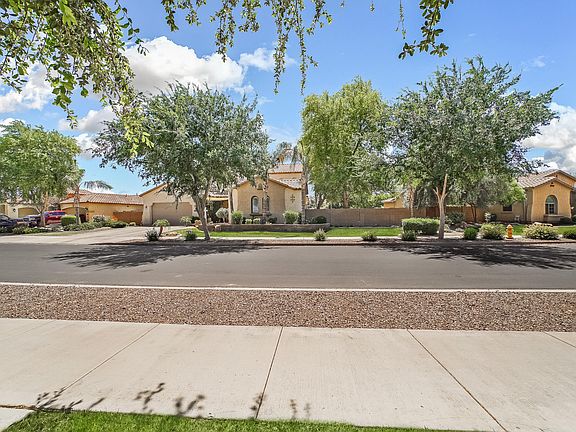 5th image of 18615 E Ashridge Dr