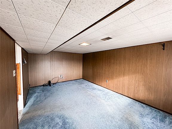 5th image of 12161 Church Dr