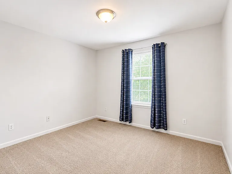 101 Wheatstone Ln — Photo 15