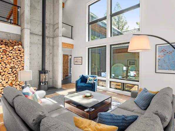 56670 Sunstone Loop #141, Bend, OR 97707