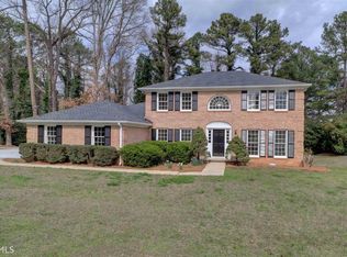 6332 Queen View Ln, Stone Mountain, GA