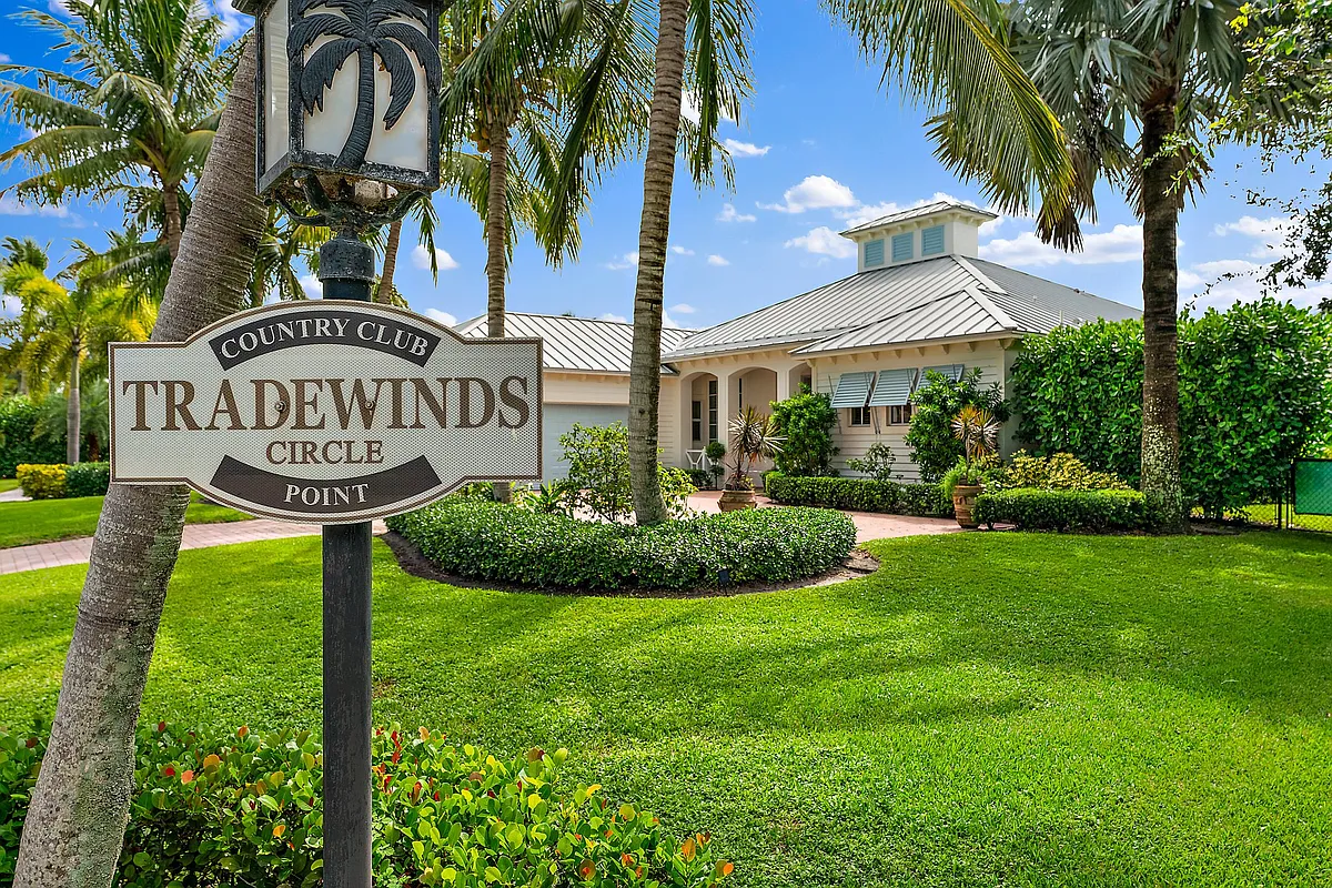 Building Photo - 4 Tradewinds Cir
