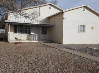 944 Kentucky St SE, Albuquerque, NM 87108