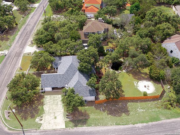 4th image of 303 HORNPIPE HILLS