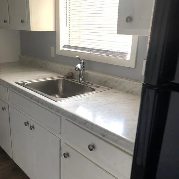380 S Daleville Ave #F — Photo 6