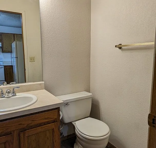 1299 Vondelpark Dr #B — Photo 5