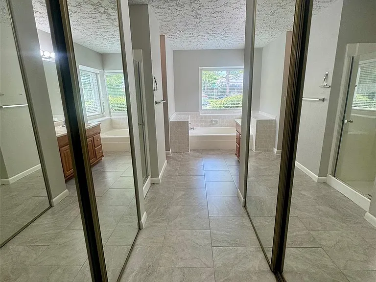 15702 Roxton Ridge Dr — Photo 21