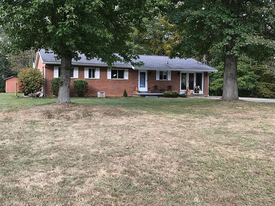 1st image of 90 Fern Dr
