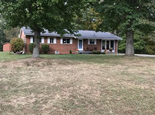 90 Fern Dr, Little Hocking, OH 45742
