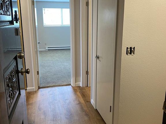4th image of 811 S 227th Pl Unit 6