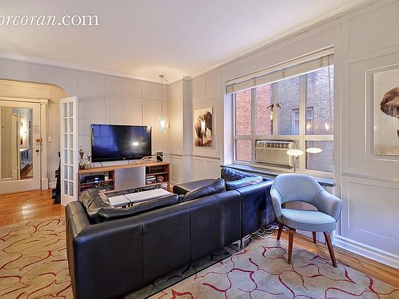 4th image of 165 W 20th St APT 5A