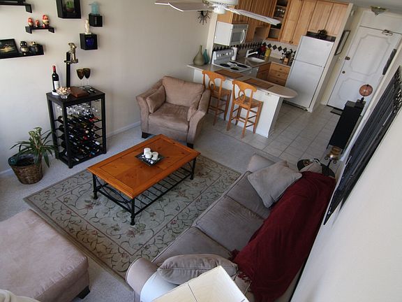 Living Room/Kitchen