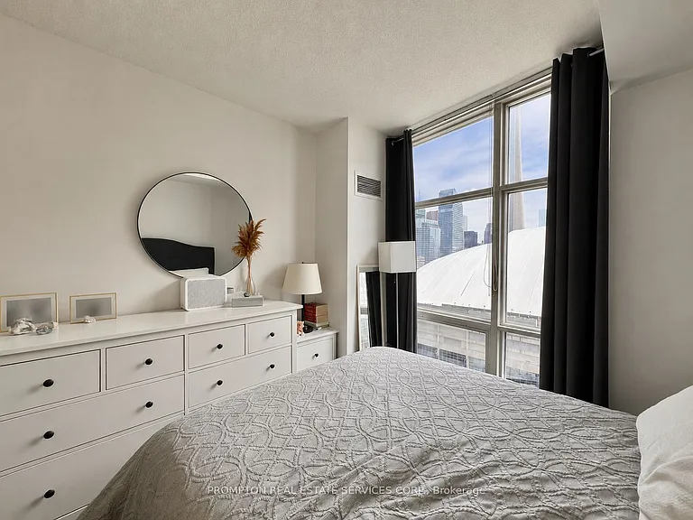 10 Navy Wharf Ct #2708 — Photo 14