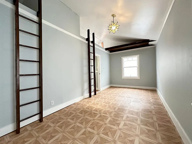 1033-1041 Minna Street — Photo 1