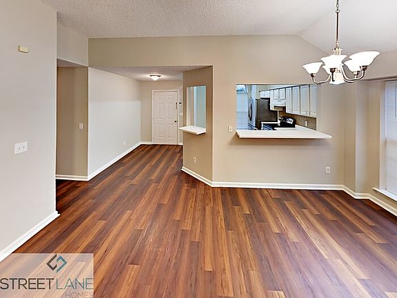 3rd image of 2283 Jo Ann Dr