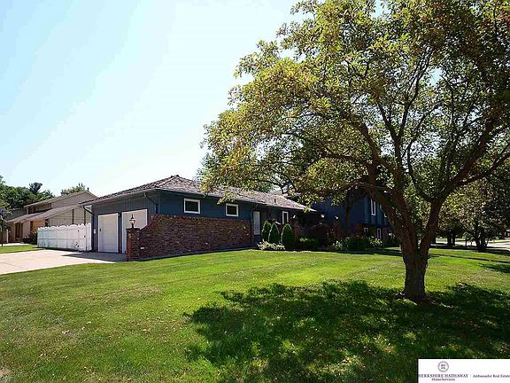 2nd image of 5705 Oak Hills Dr