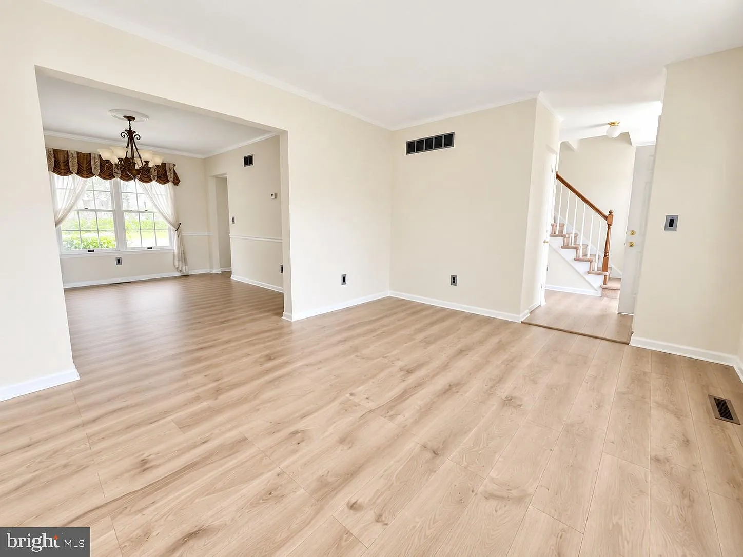 4 bed, 2.5 bath, 2479 sqft, $2,450 — Photo 4