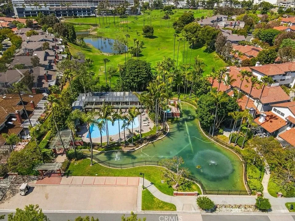 25 Coronado Ct