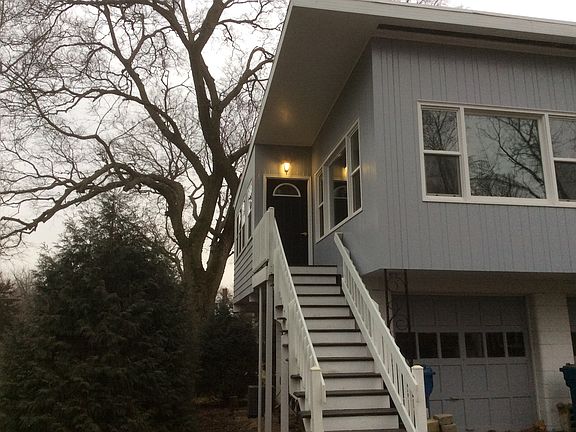 2nd image of 755 - 755.5 W. Jackson St