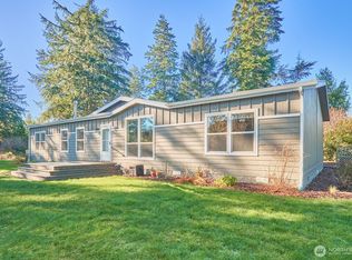 4012 155th St, Long Beach, WA 98631