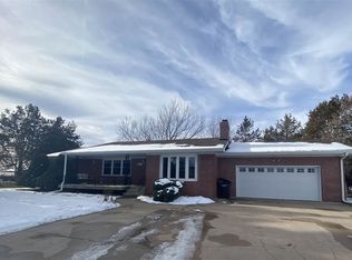 1411 N Highland Rd, Hastings, NE 68901