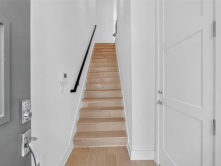 2805 McCurdy St #14 — Photo 9