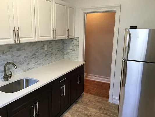 Rented by HFF Realty LLC | media 8