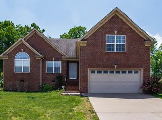 3826 Henricks Hill Dr, Smyrna, TN 37167