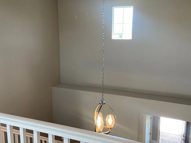 1466 Seneca Cir — Photo 10