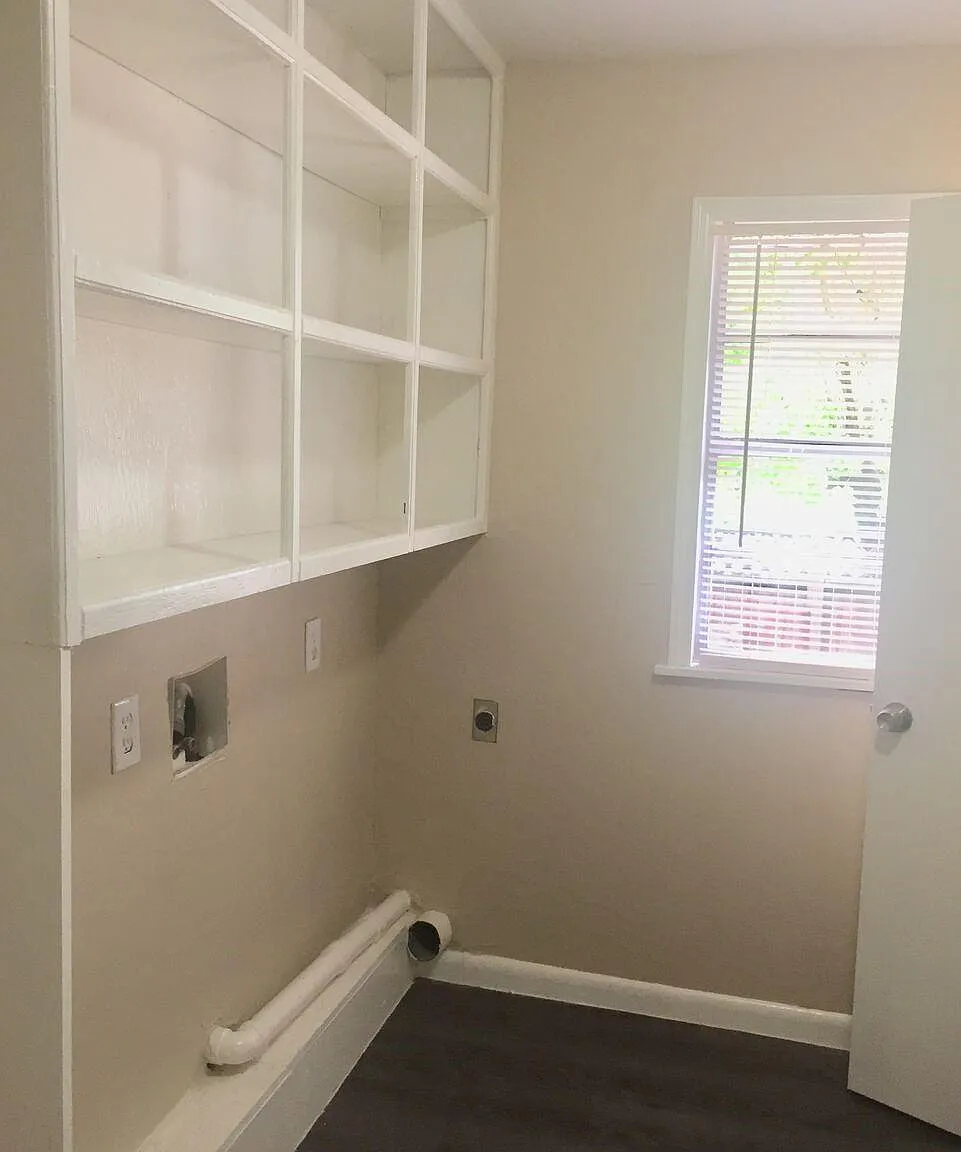 3 bed, 1.0 bath, 1482 sqft, $1,495 — Photo 4