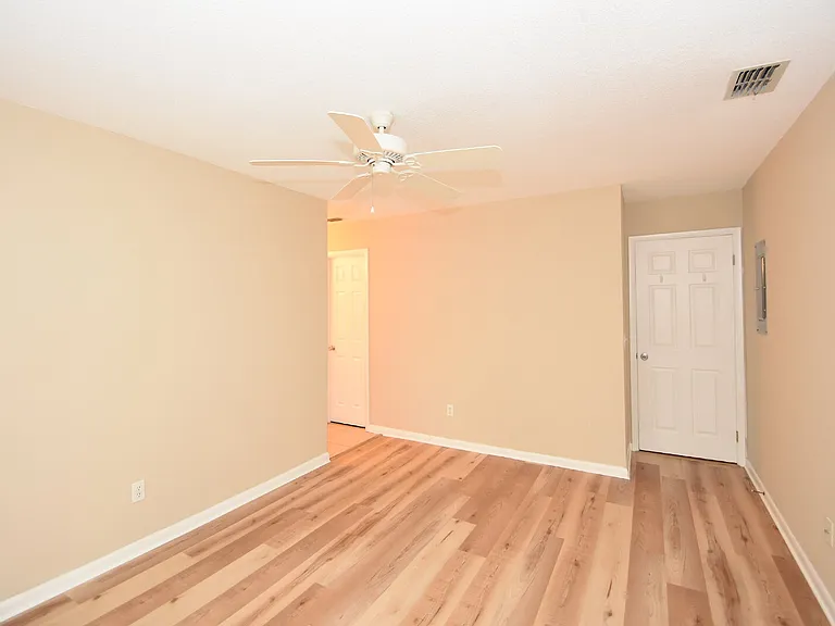6 Broadmore Cir — Photo 16