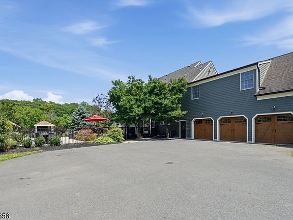 4th image of 115 Upper Kingtown Rd