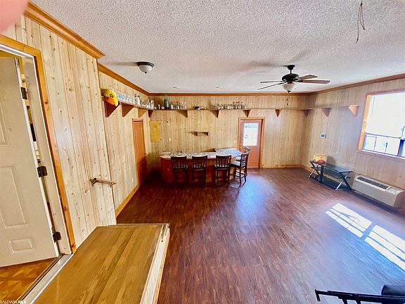 5th image of 21 Wildwood Ct