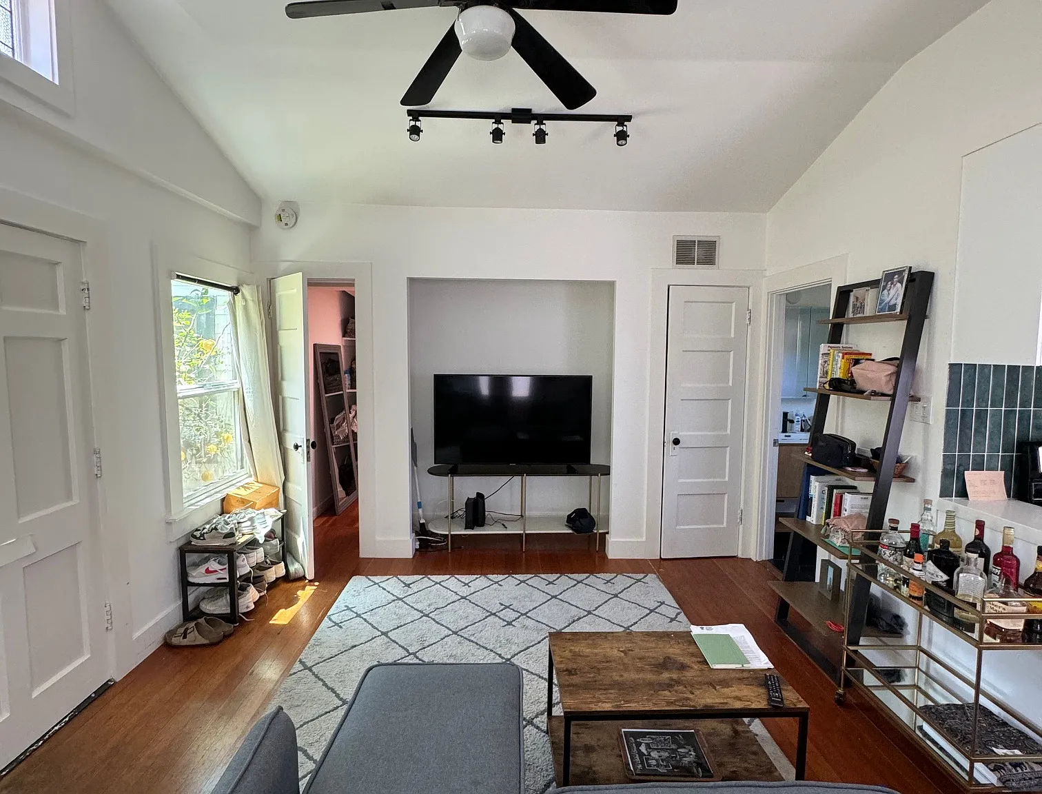 1 bed, 650 sqft, $4,000 — Photo 4