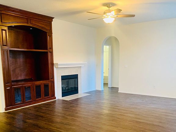 4th image of 15194 Riverview Ln