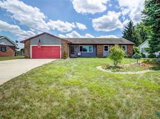 1125 Michelle Dr, Millbury, OH 43447