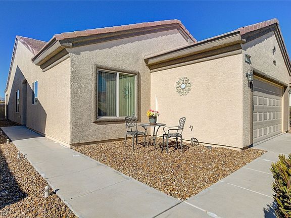 3rd image of 7833 Lily Trotter St