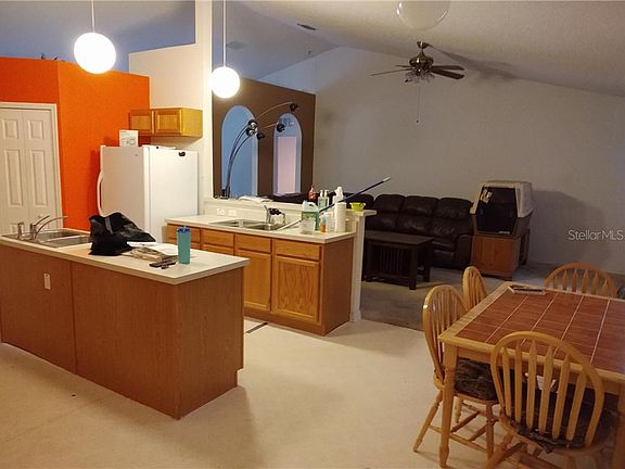 2nd image of 6 Lindsay Pl
