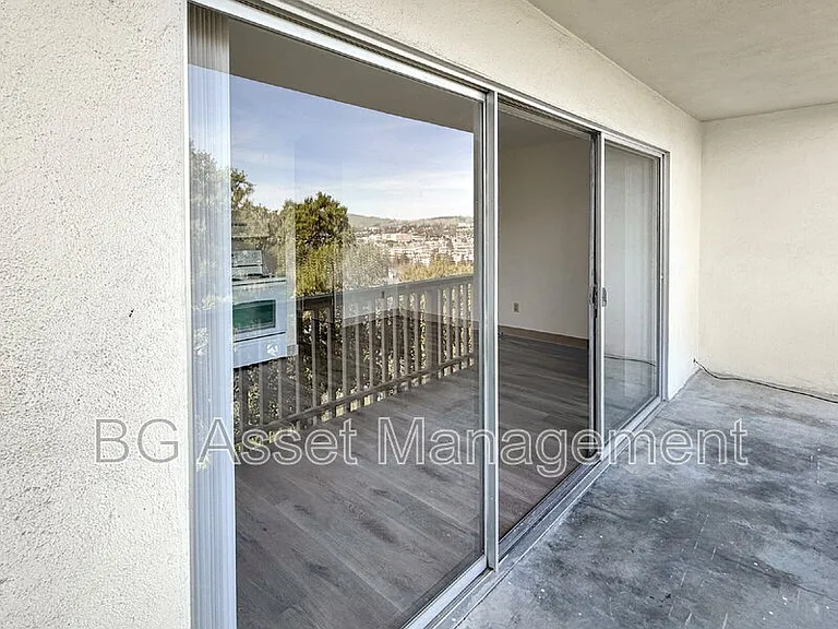 50 Frey Pl #5 — Photo 20
