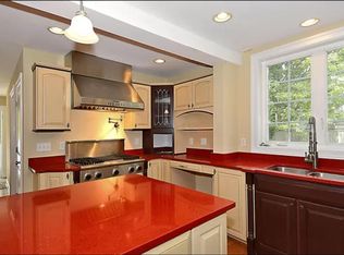 4060 Saint Johns Ln, Ellicott City, MD 21042