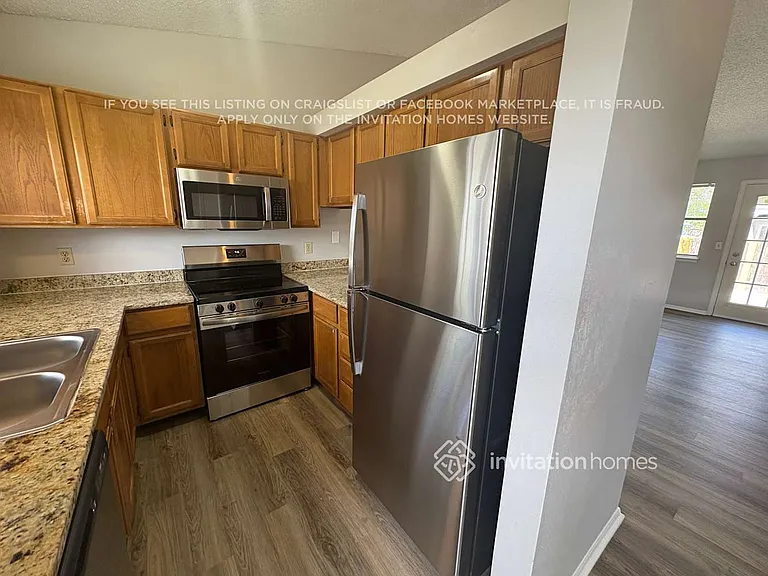 18923 E Carmel Dr — Photo 7