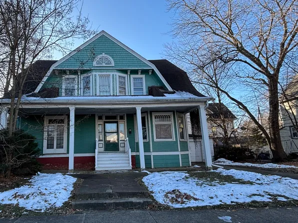 217 Franklin St, Waukegan, IL 60085