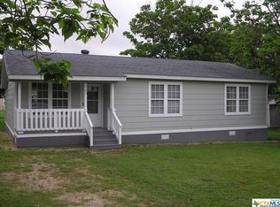 105 Benton St, Rogers, TX 76569