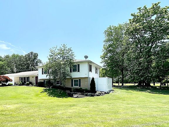 2nd image of 109 Harrison Dr