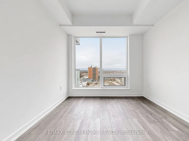 7 Golden Lion Hts #1001 — Photo 20