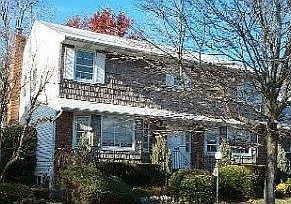 1st image of 750 Lark Ct