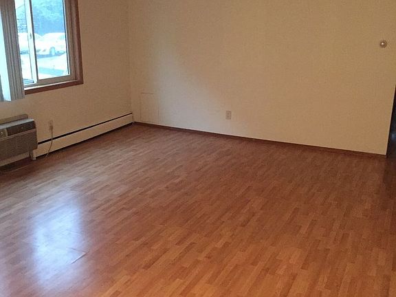3rd image of 4421 Minnetonka Blvd APT 203