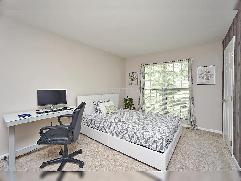 6275 Hummingbird Dr — Photo 15
