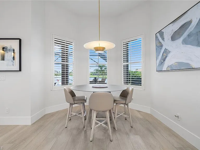 6597 Caldecott Dr — Photo 8